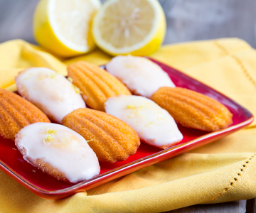Iced madeleines