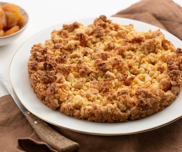 Apricot Sbrisolona Crumb Cake