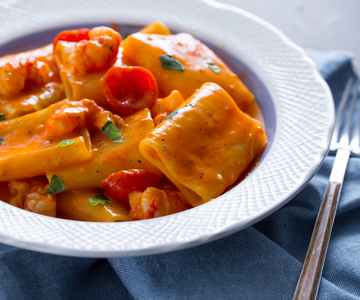Paccheri with provola and shrimp