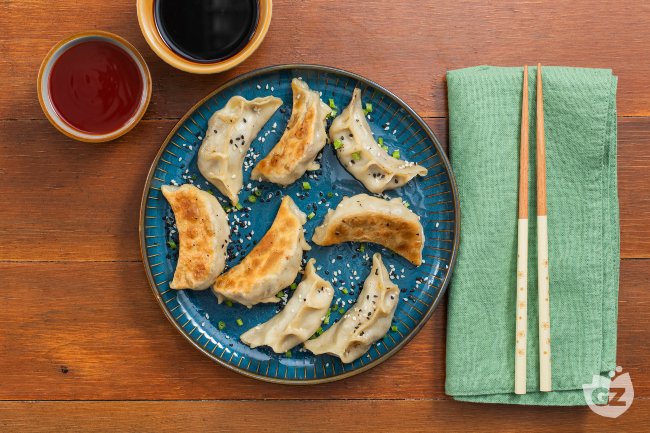 Vegetarian Gyoza - Italian recipes by GialloZafferano