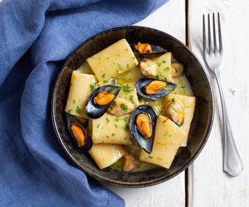 Paccheri with potato cream and mussels