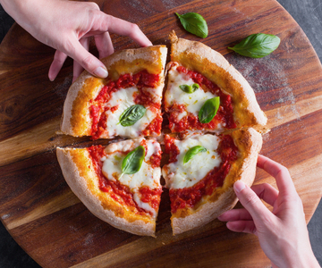 Simple margherita pizza