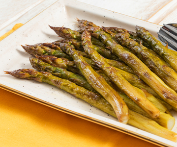 Asparagus in the pan