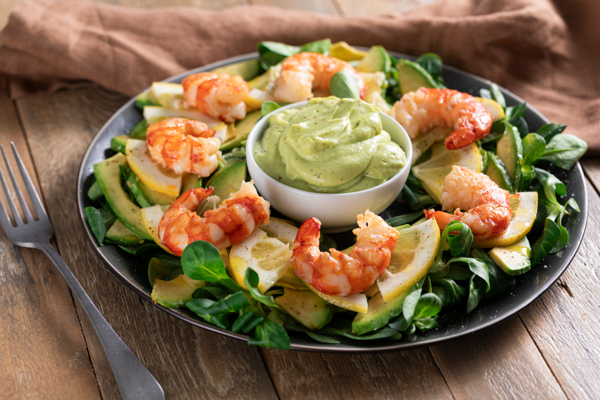 Salad with Prawns and Avocado