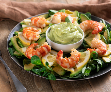 Salad with Prawns and Avocado