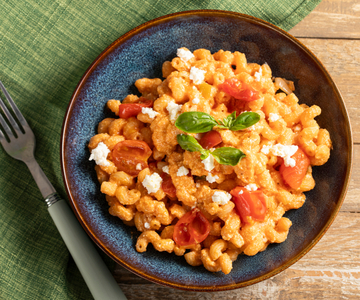 Pasta with ricotta and cherry tomatoes