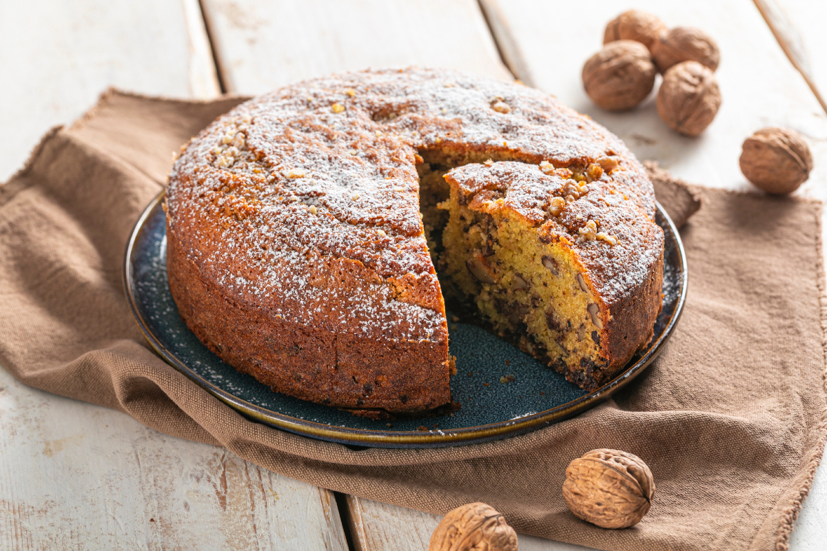 Walnut and Chocolate Cake