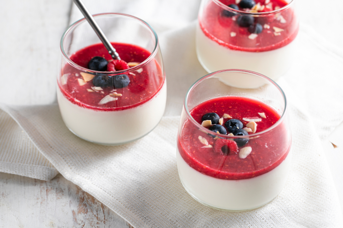 Vegan panna cotta