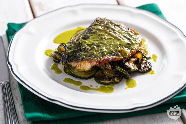 Pan-seared Sea Bass with Sautéed Zucchini - Italian recipes by GialloZafferano