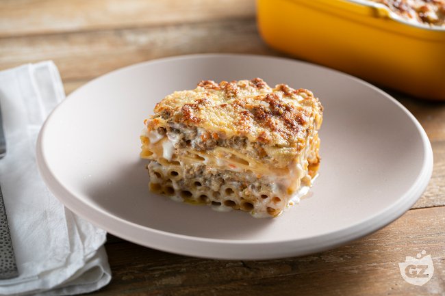 Baked White Ziti Recipe — Neapolitan Pasta with White Ragù and Béchamel | GialloZafferano