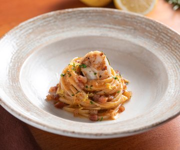 Linguine with Scallops and Guanciale