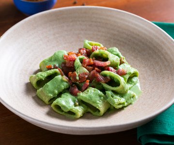 Pasta with Broccoli Cream, Spinach, and Crispy Guanciale