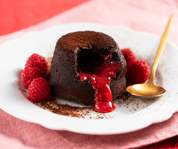 Chocolate-raspberry lava cake