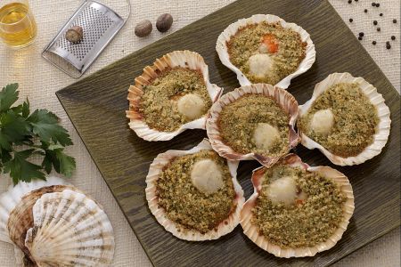 Gratinated Scallops with Butter and Brandy
