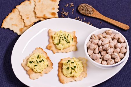 Classic Puff Pastries with Hummus