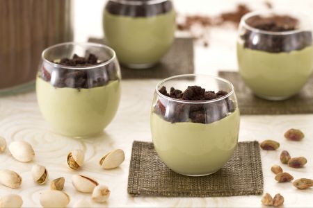 Pistachio Cream Dessert with Cocoa Crumble
