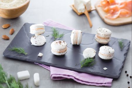 Savory macarons with salmon and dill