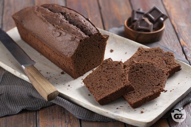 Chocolate Pound Cake - Italian recipes by GialloZafferano