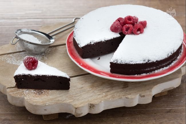 Cocoa Cake - Italian recipes by GialloZafferano