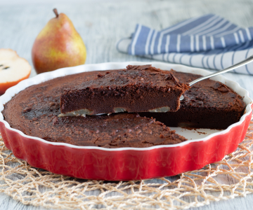 Moist Pear and Chocolate Cake
