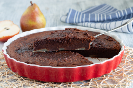 Moist Pear and Chocolate Cake