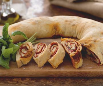 Rolled pizza (Stromboli)