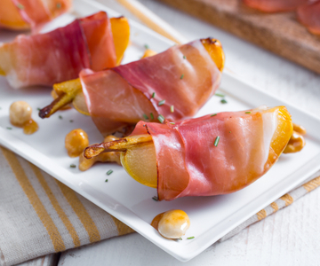 Pears and Speck with Dried Fruit