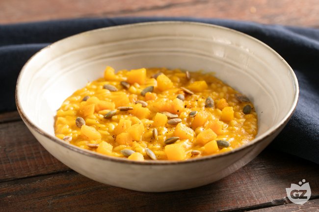 Pumpkin risotto with crispy pumpkin seeds: a creamy autumn recipe