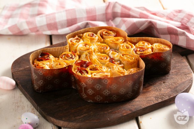 Savory puff pastry colomba with speck, zucchini and fontina