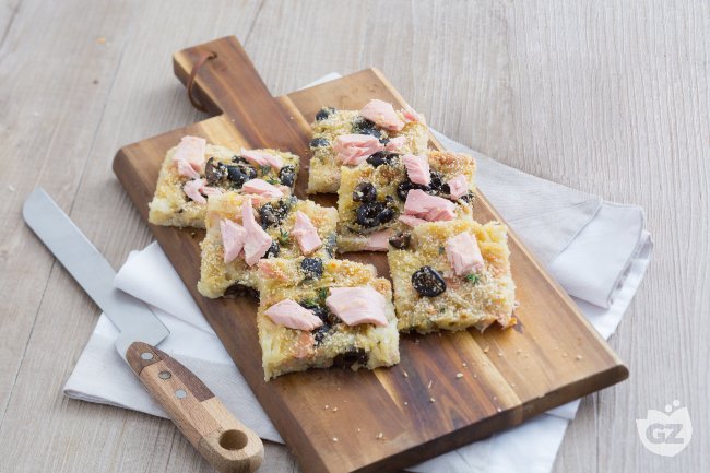 Potato, Olive and Tuna Schiacciata - Italian recipes by GialloZafferano