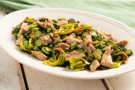 Pan-fried zucchini and tuna