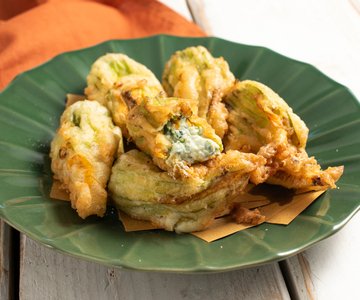 Vegetarian Stuffed Zucchini Flowers