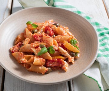 Pasta salad with feta and cherry tomatoes