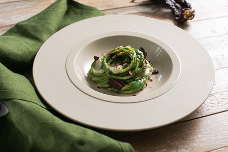 Spinach and gorgonzola pasta