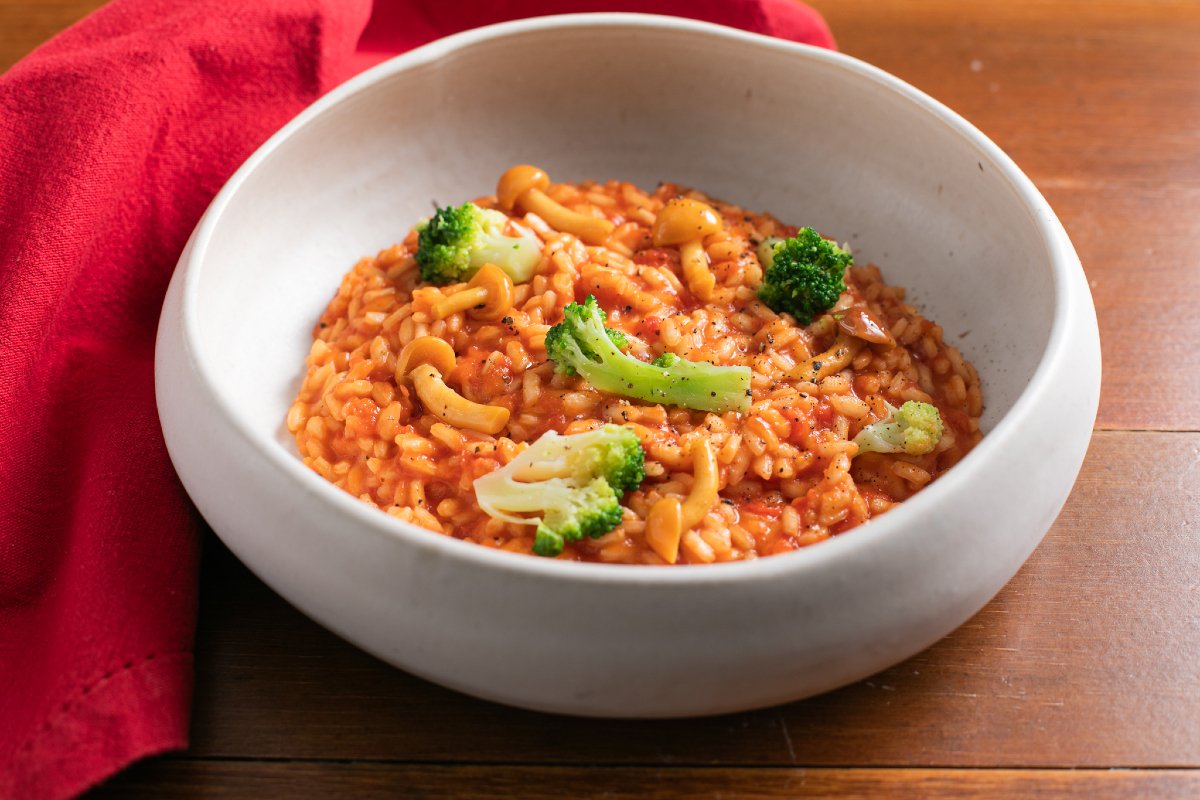 Tomato Risotto with Broccoli and Mushrooms