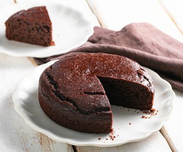 5-Minute Yogurt and Cocoa Cake