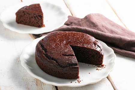 5-Minute Yogurt and Cocoa Cake