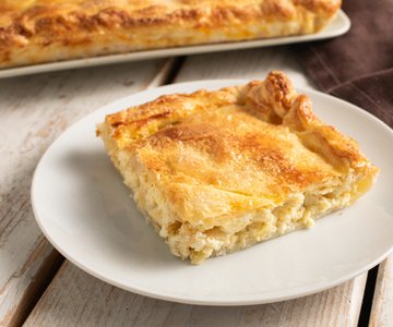 Apple and Ricotta Puff Pastry Tart