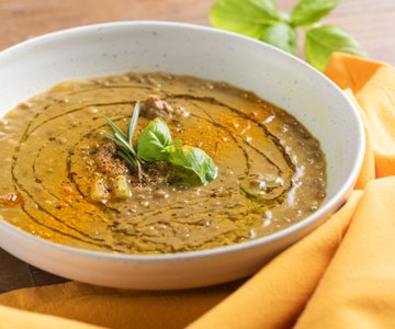 Lentil Soup with Turmeric and Ginger