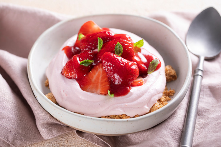 Strawberries Are Here. These 5 No-Bake Desserts Are Ready in Minutes.