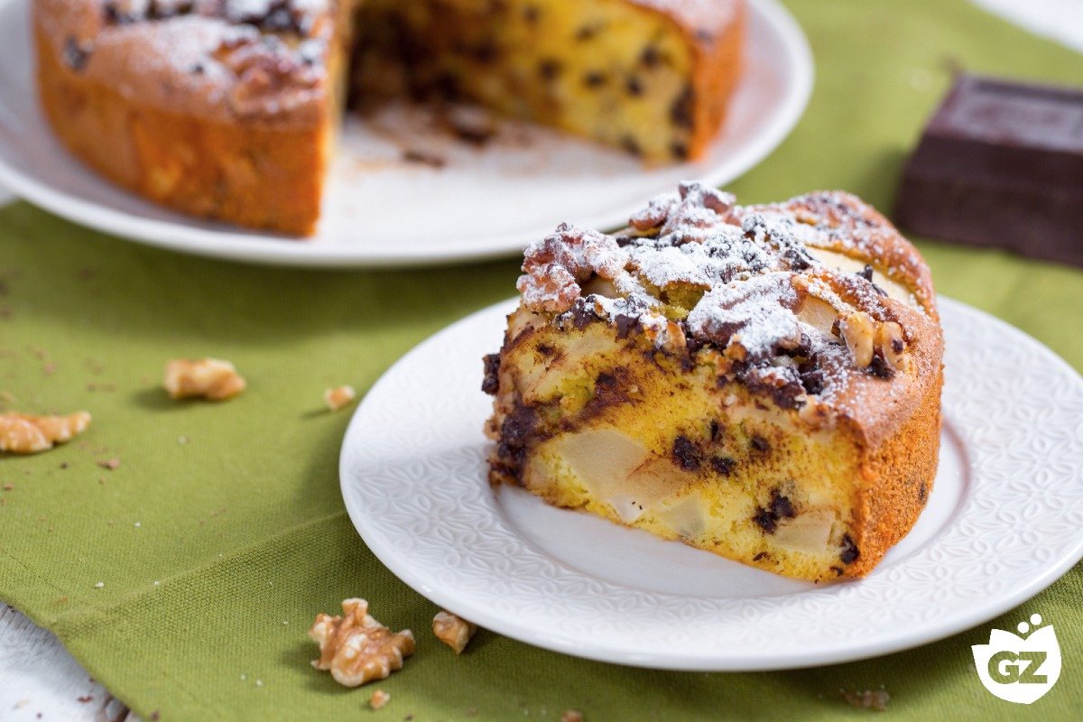 Chocolate, Ricotta, Amaretti, Cinnamon: 5 Pear Cakes That Taste Like Fall