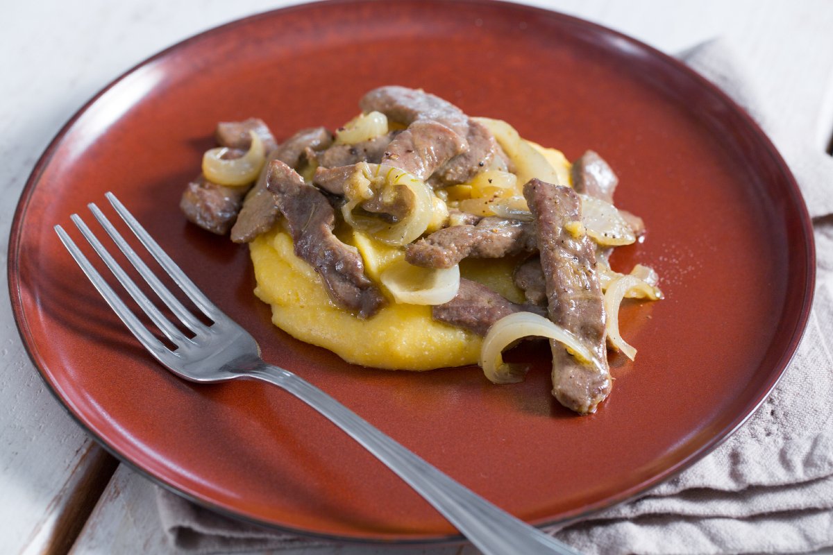 3 main courses with onions: Venetian-style liver comes first!