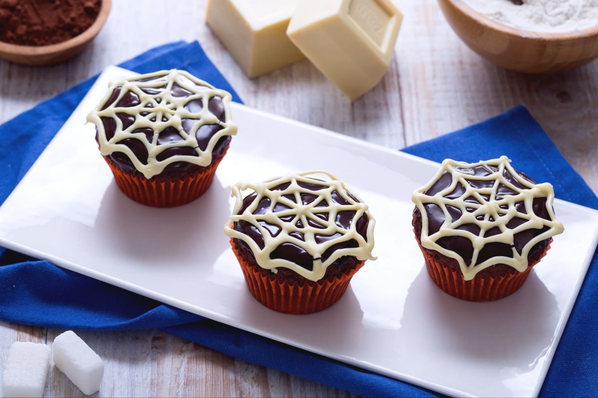 Halloween Muffins and Cupcakes: 5 Showstopping Recipes for the Party Buffet