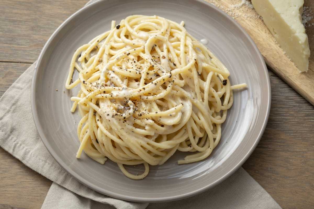 CACIO E PEPE: 5 Easy, Incredibly Delicious Pasta Dishes You’ll Want to Make Again and Again