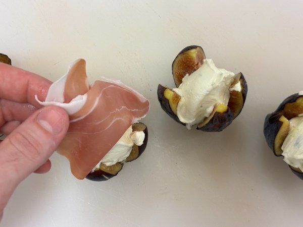 Stuffed Figs - step 2